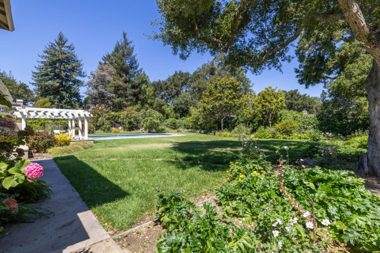 243-51-toyon-road.84212.p4k.094